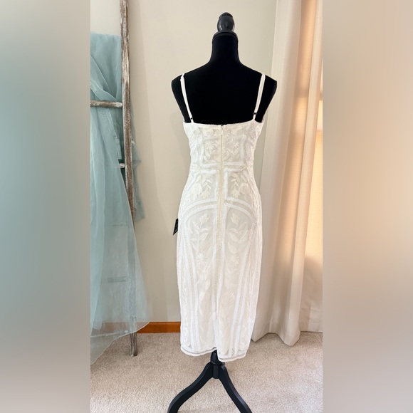 NWT lulus White Sequin Embroidered Side Slit Midi Dress Large - Picture 6 of 10